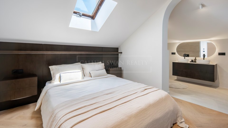 Nueva Andalucia, Penthouse duplex trois chambres à vendre dans le Aloha Hill Club, Nueva Andalucía