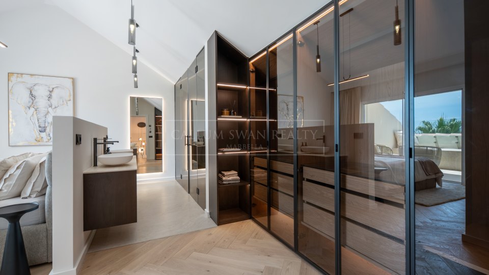 Nueva Andalucia, Penthouse duplex trois chambres à vendre dans le Aloha Hill Club, Nueva Andalucía