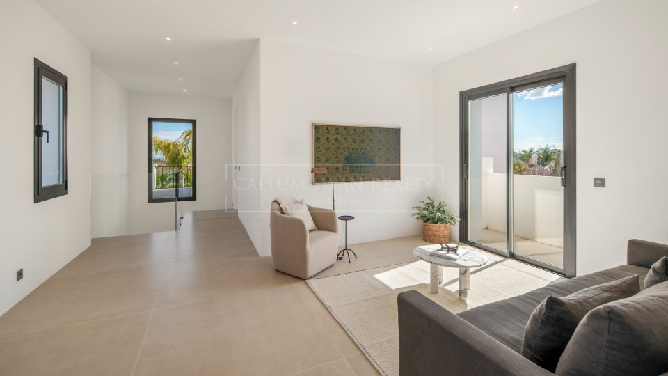 Benahavis, Villa contemporaine de cinq chambres à vendre à Puerto del Almendro, Benahavís