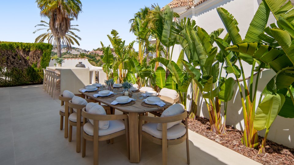 Benahavis, Villa contemporaine de cinq chambres à vendre à Puerto del Almendro, Benahavís