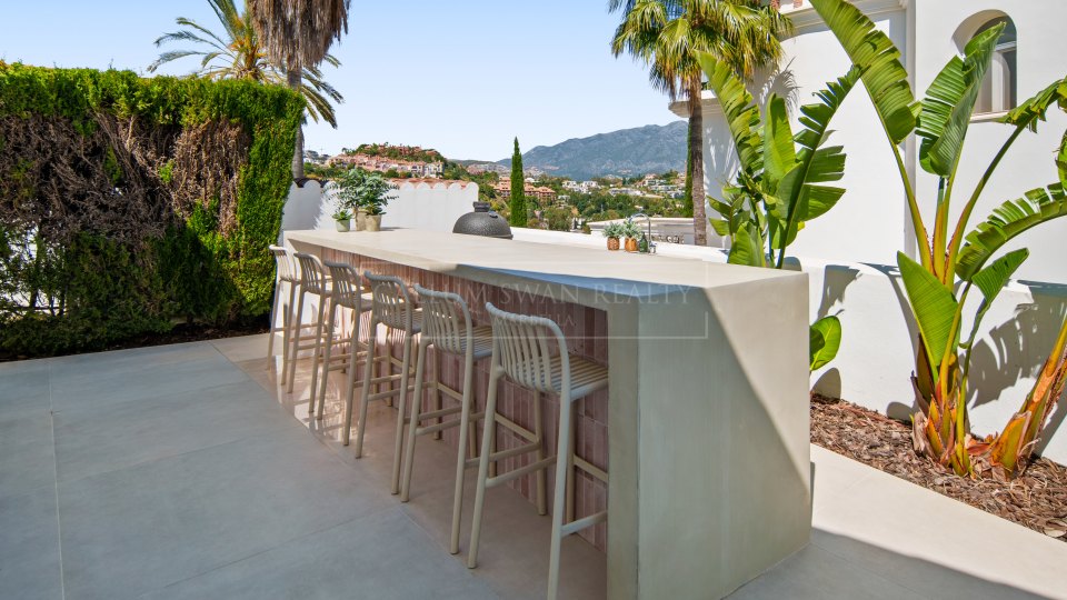 Benahavis, Villa contemporaine de cinq chambres à vendre à Puerto del Almendro, Benahavís