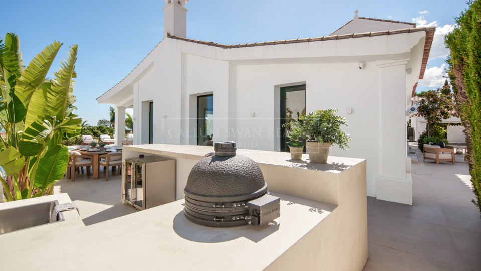 Benahavis, Villa contemporaine de cinq chambres à vendre à Puerto del Almendro, Benahavís