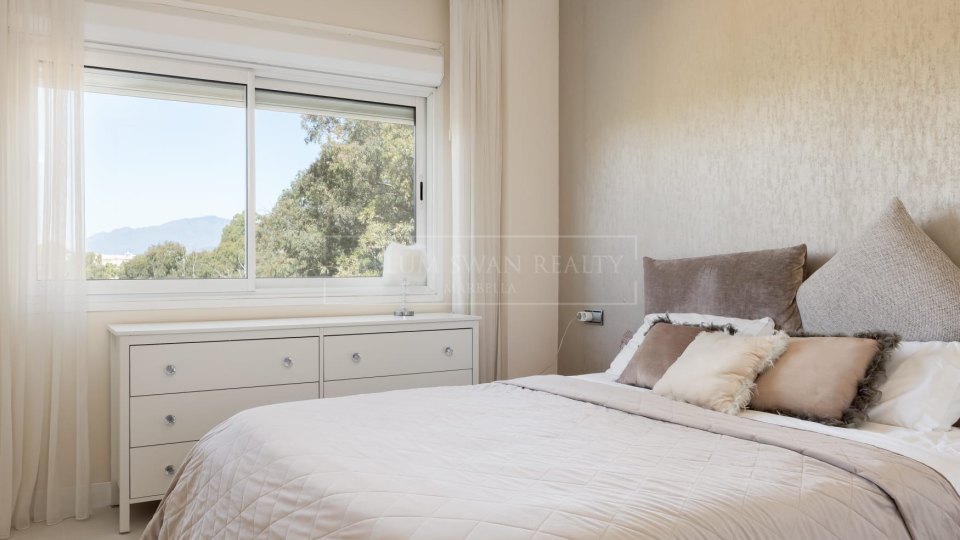 Marbella - Puerto Banus, Appartement de luxe en bord de mer à louer pour de courts séjours à Embrujo Banús