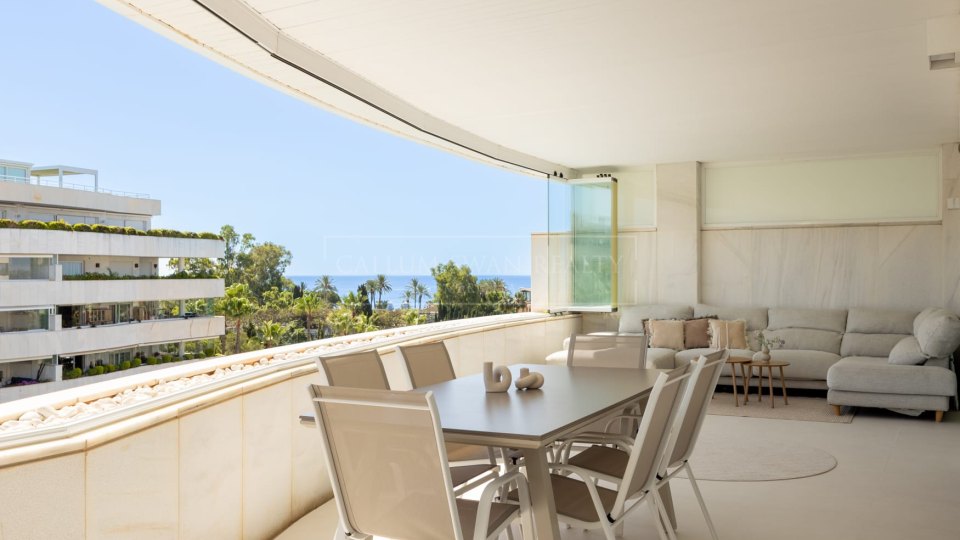 Marbella - Puerto Banus, Appartement de luxe en bord de mer à louer pour de courts séjours à Embrujo Banús