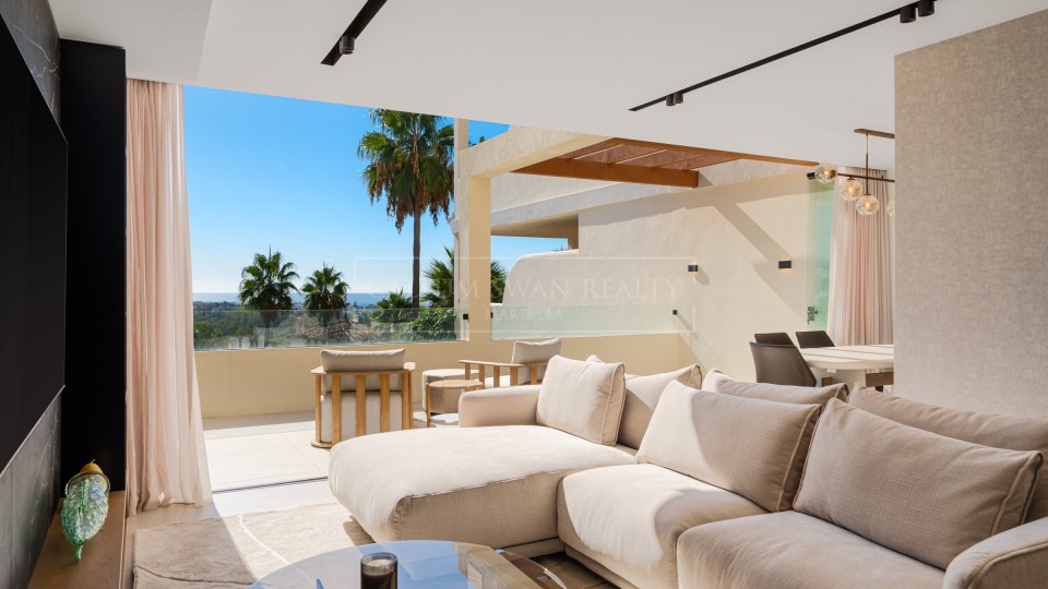 Nueva Andalucia, Appartement Rénové de Trois Chambres avec Vue Panoramique à Vendre à Palacetes Los Belvederes, Nueva Andalucía