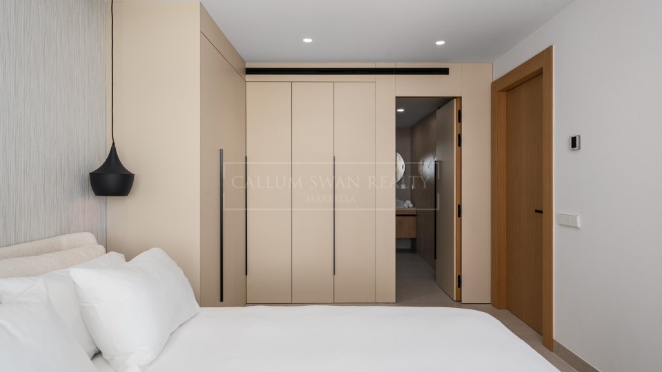 Nueva Andalucia, Appartement Rénové de Trois Chambres avec Vue Panoramique à Vendre à Palacetes Los Belvederes, Nueva Andalucía