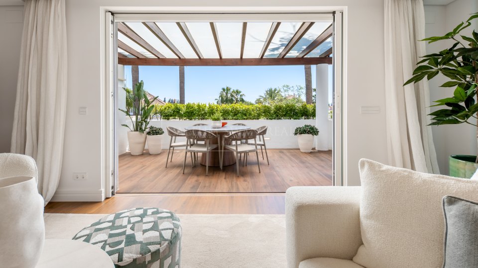 Marbella Golden Mile, Appartement de trois chambres avec vue sur la piscine à vendre à Monte Paraiso, Marbella Golden Mile