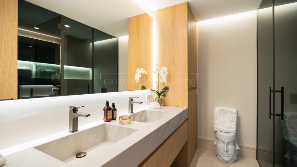 Marbella - Puerto Banus, Appartement en première ligne de la marina à vendre à Puerto Banús, Marbella
