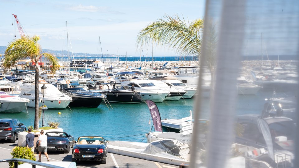Marbella - Puerto Banus, Appartement en première ligne de la marina à vendre à Puerto Banús, Marbella