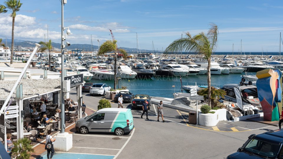 Marbella - Puerto Banus, Appartement en première ligne de la marina à vendre à Puerto Banús, Marbella