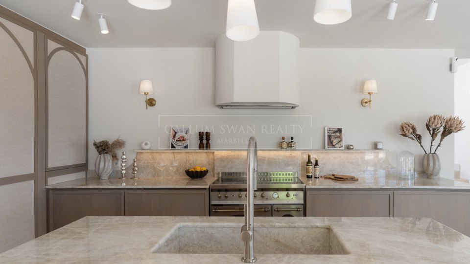 Nueva Andalucia, Villa de estilo mediterráneo renovada cerca de Los Naranjos Golf, Nueva Andalucía