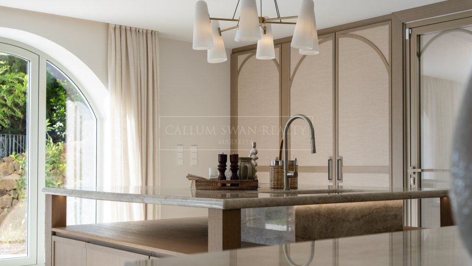 Nueva Andalucia, Villa de estilo mediterráneo renovada cerca de Los Naranjos Golf, Nueva Andalucía