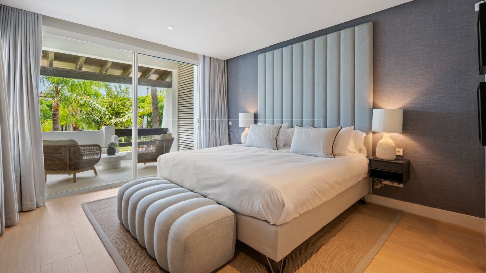 Marbella Golden Mile, Appartement raffiné de trois chambres à coucher à Marina Puente Romano, Marbella Golden Mile