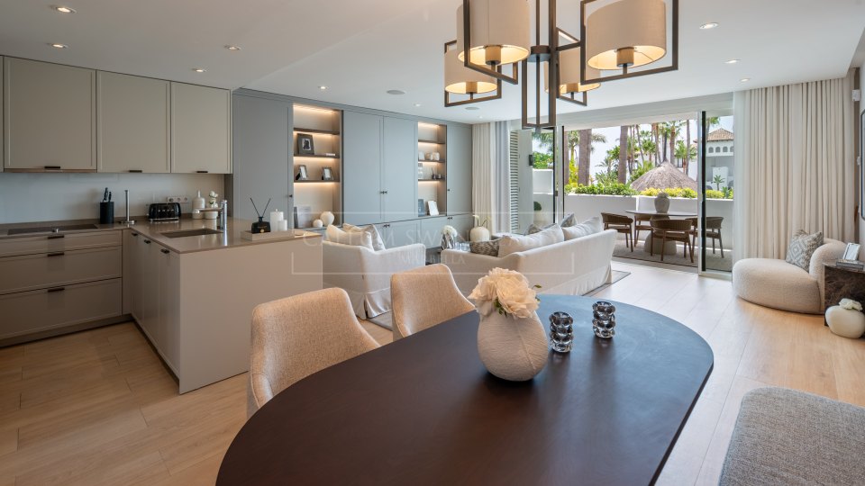 Marbella Golden Mile, Appartement raffiné de trois chambres à coucher à Marina Puente Romano, Marbella Golden Mile