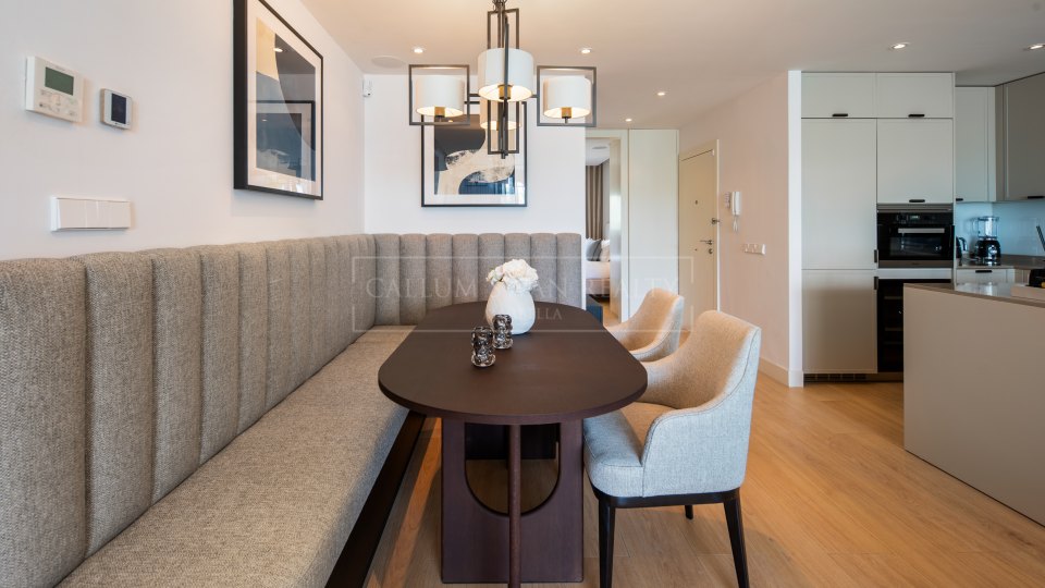 Marbella Golden Mile, Appartement raffiné de trois chambres à coucher à Marina Puente Romano, Marbella Golden Mile