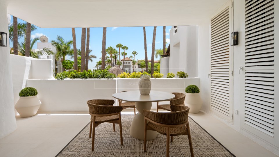 Marbella Golden Mile, Appartement raffiné de trois chambres à coucher à Marina Puente Romano, Marbella Golden Mile