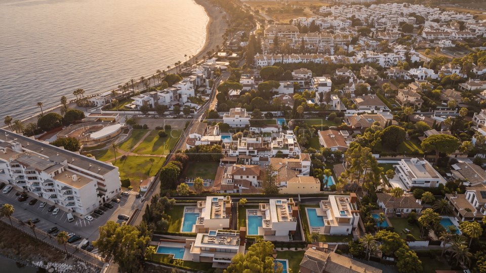 San Pedro de Alcantara, Villa neuve de cinq chambres près de la plage à Cortijo Blanco, San Pedro de Alcántara