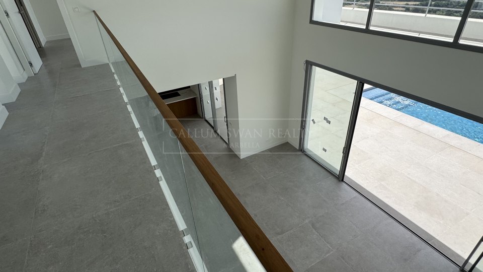 Benahavis, Villa contemporánea de nueva construcción en Puerto del Capitán, Benahavís