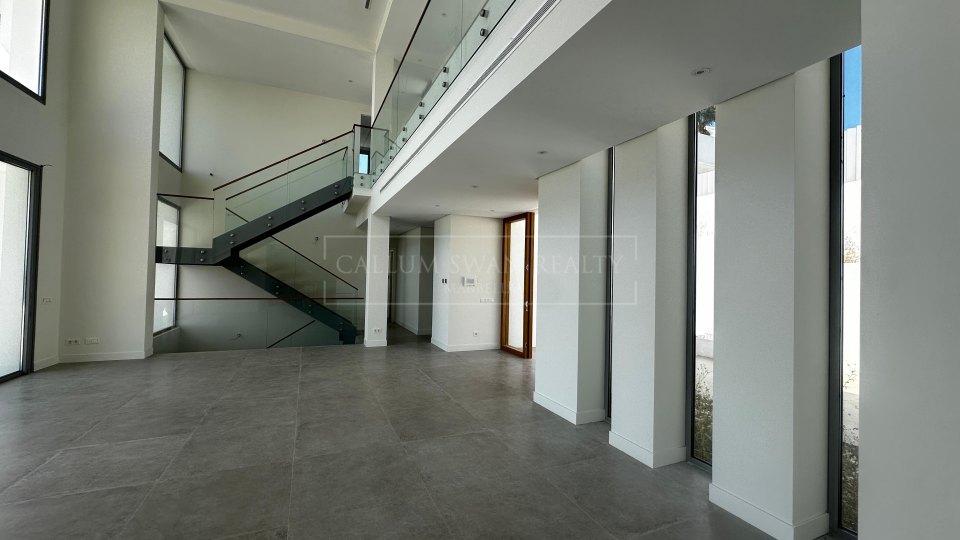 Benahavis, Villa contemporánea de nueva construcción en Puerto del Capitán, Benahavís