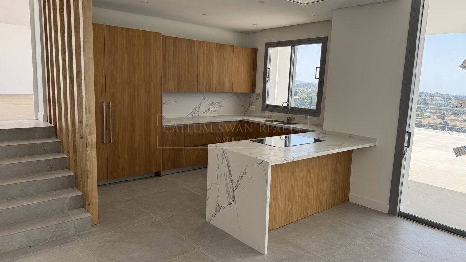 Benahavis, Villa contemporánea de nueva construcción en Puerto del Capitán, Benahavís