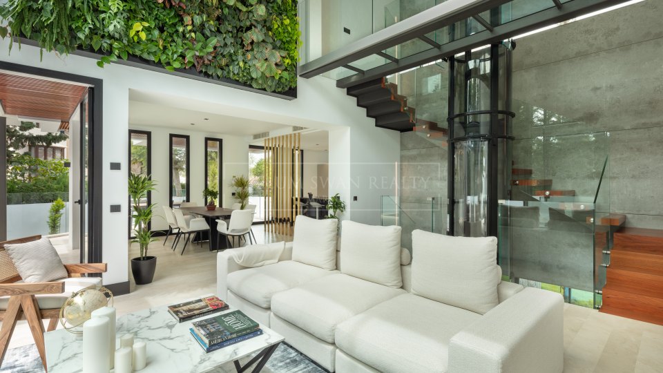Marbella Golden Mile, Villa moderne en bord de mer de cinq chambres à Casablanca, Marbella Golden Mile