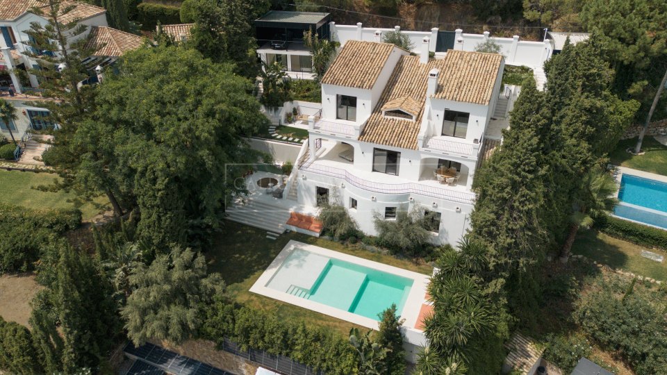 Benahavis, Villa privée de cinq chambres avec vue sur la montagne à El Madroñal