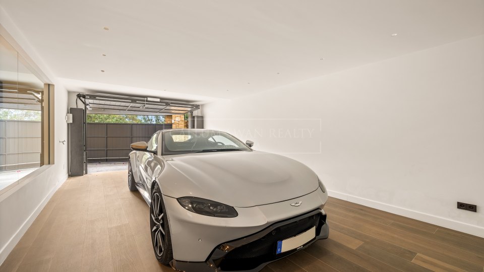 Marbella Golden Mile, Villa mediterránea con piscina y zona de bienestar en Cascada de Camoján, Milla de Oro