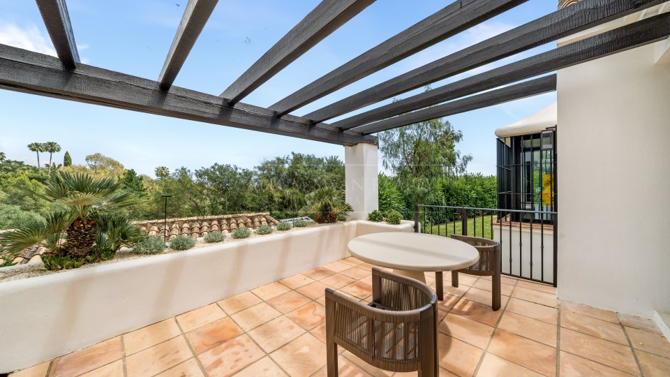 Marbella Golden Mile, Villa mediterránea con piscina y zona de bienestar en Cascada de Camoján, Milla de Oro