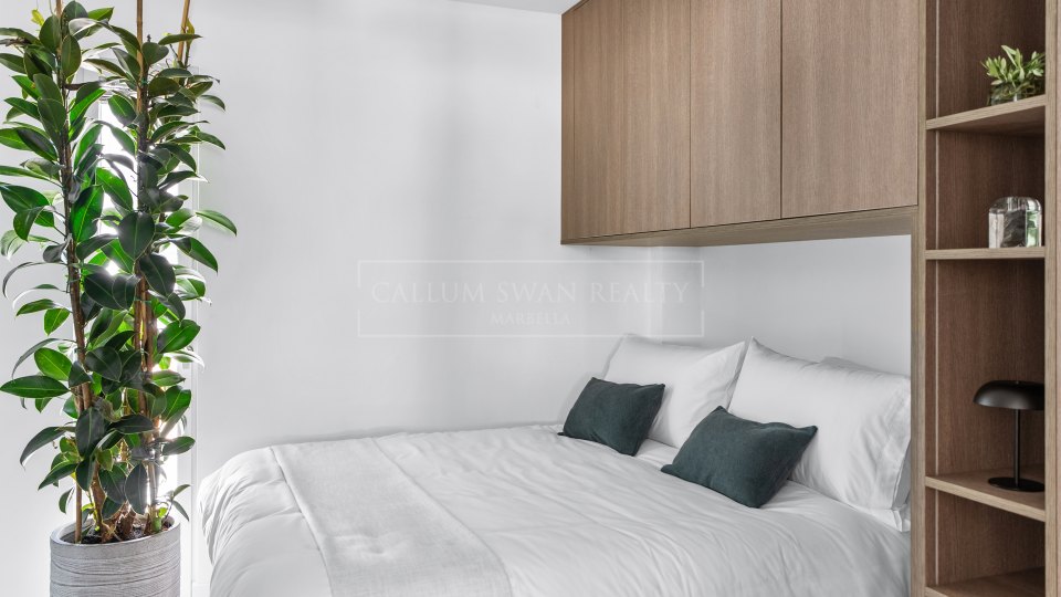 Nueva Andalucia, Renovated Three-Bedroom Townhouse in Nueva Andalucía, Marbella