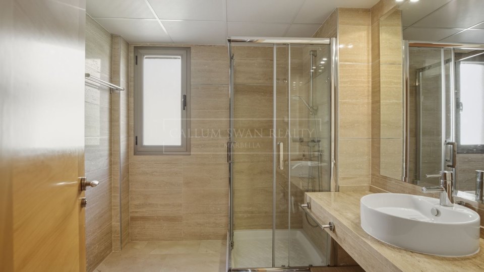Benahavis, Two-Bedroom Penthouse for Sale with Panoramic Sea Views in Benahavís