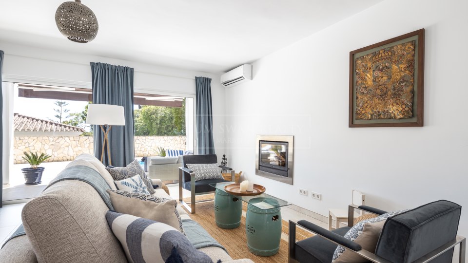 Marbella Golden Mile, Villa mediterránea de cuatro dormitorios en alquiler en Cascada de Camoján, Marbella