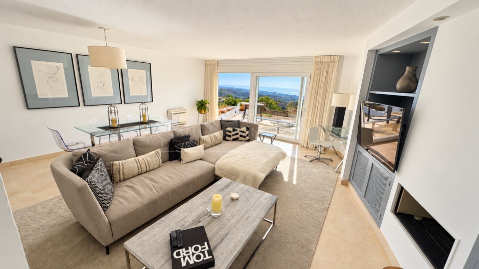 Marbella East, South-Facing Four-Bedroom Townhouse with Sea Views in Los Altos de los Monteros