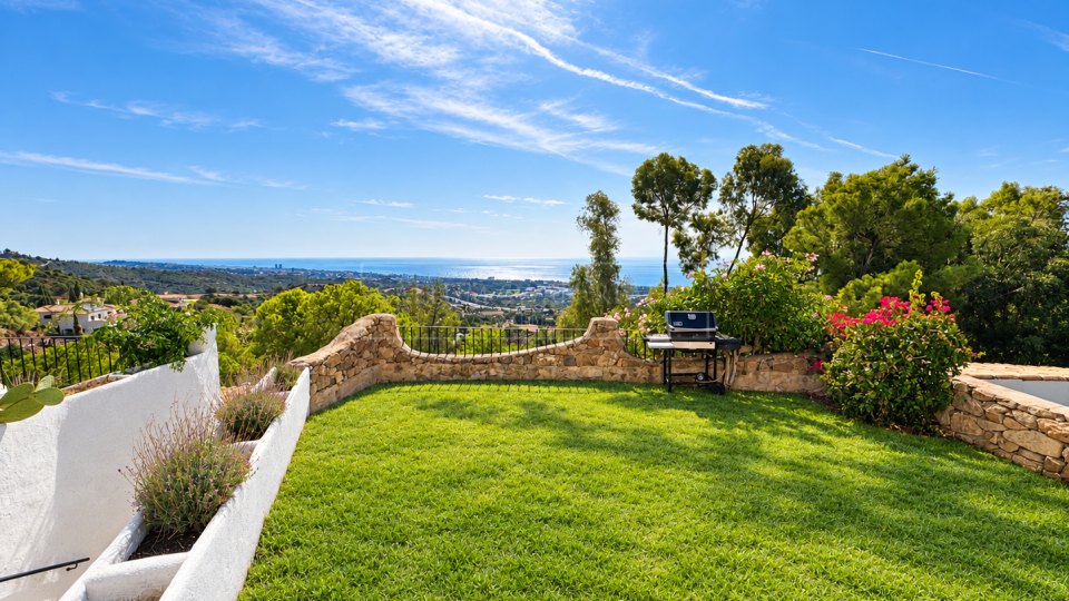 Marbella East, South-Facing Four-Bedroom Townhouse with Sea Views in Los Altos de los Monteros
