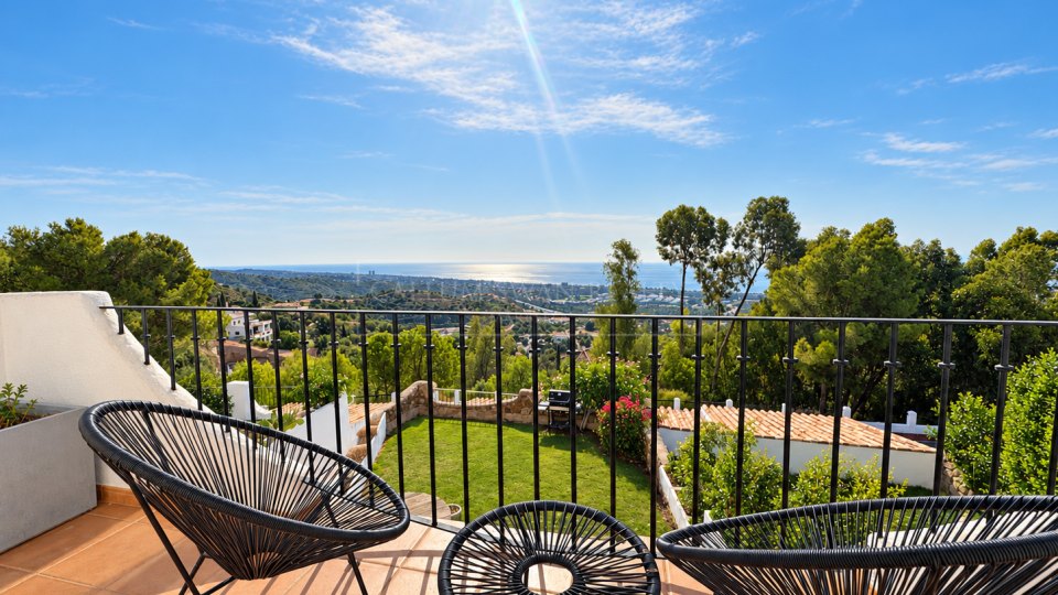 Marbella East, South-Facing Four-Bedroom Townhouse with Sea Views in Los Altos de los Monteros