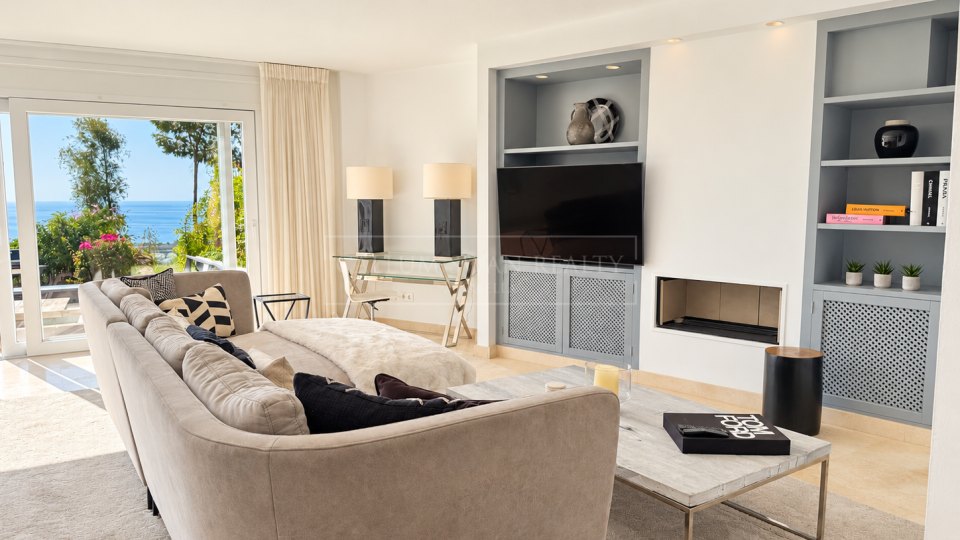 Marbella East, South-Facing Four-Bedroom Townhouse with Sea Views in Los Altos de los Monteros