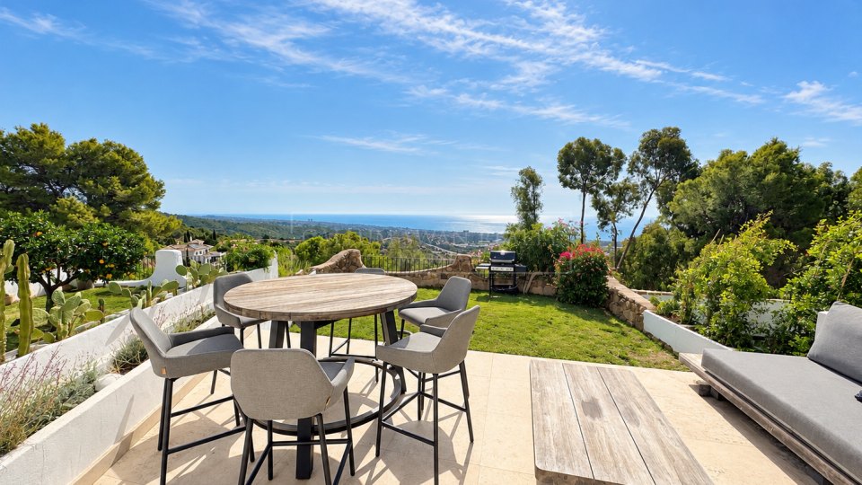 Marbella East, South-Facing Four-Bedroom Townhouse with Sea Views in Los Altos de los Monteros