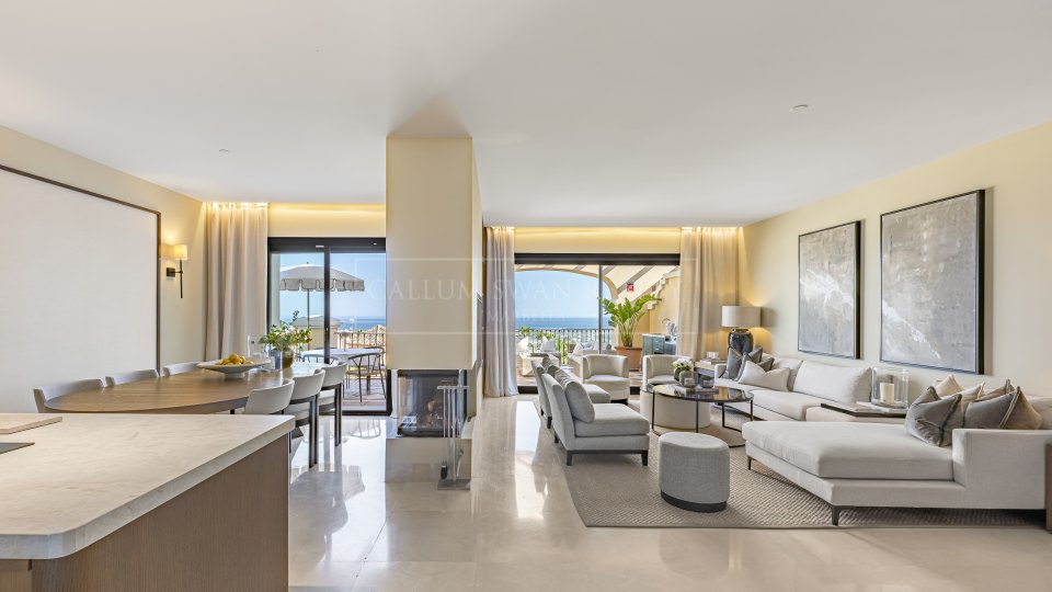 Benahavis, Appartement penthouse élégant de trois chambres avec vue sur la mer à La Quinta, Benahavis