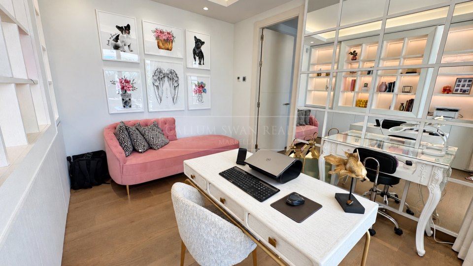 Nueva Andalucia, Excellente villa cinq chambres avec vue sur les montagnes à Los Olivos, Nueva Andalucía