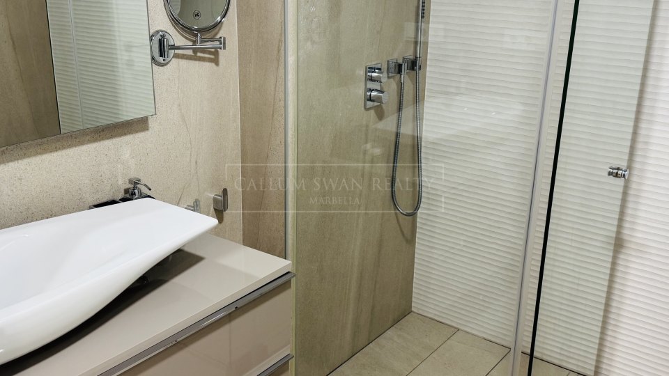 Estepona, Appartement en Rez-de-Chaussée en Bord de Mer à The Edge, Estepona