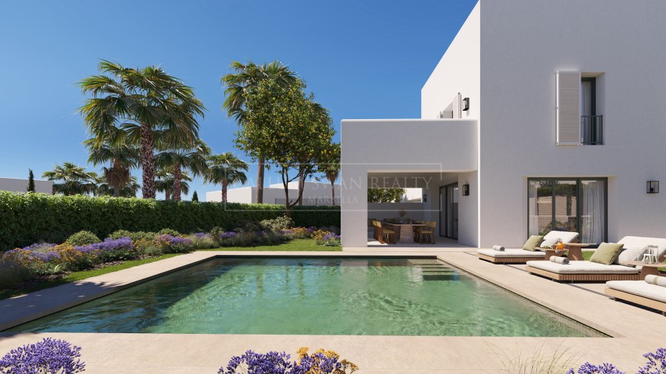 Sotogrande, Four-Bedroom Townhouse with Private Garden and Pool in Sotogrande