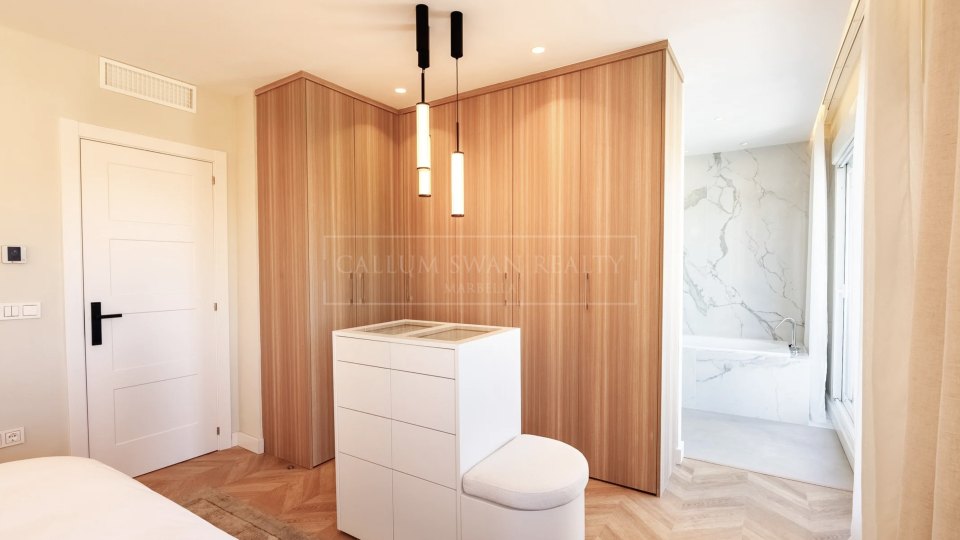 Marbella Golden Mile, Five-Bedroom Townhouse in Altos de Salamanca, Marbella Golden Mile