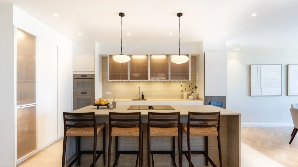 Marbella Golden Mile, Five-Bedroom Townhouse in Altos de Salamanca, Marbella Golden Mile
