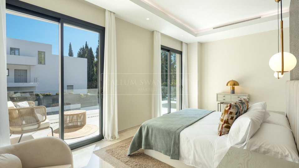 Nueva Andalucia, Villa neuve de cinq chambres à La Cerquilla, Nueva Andalucía, proche des terrains de golf et de Puerto Banús