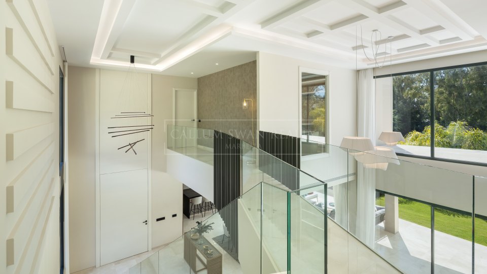 Nueva Andalucia, Villa neuve de cinq chambres à La Cerquilla, Nueva Andalucía, proche des terrains de golf et de Puerto Banús