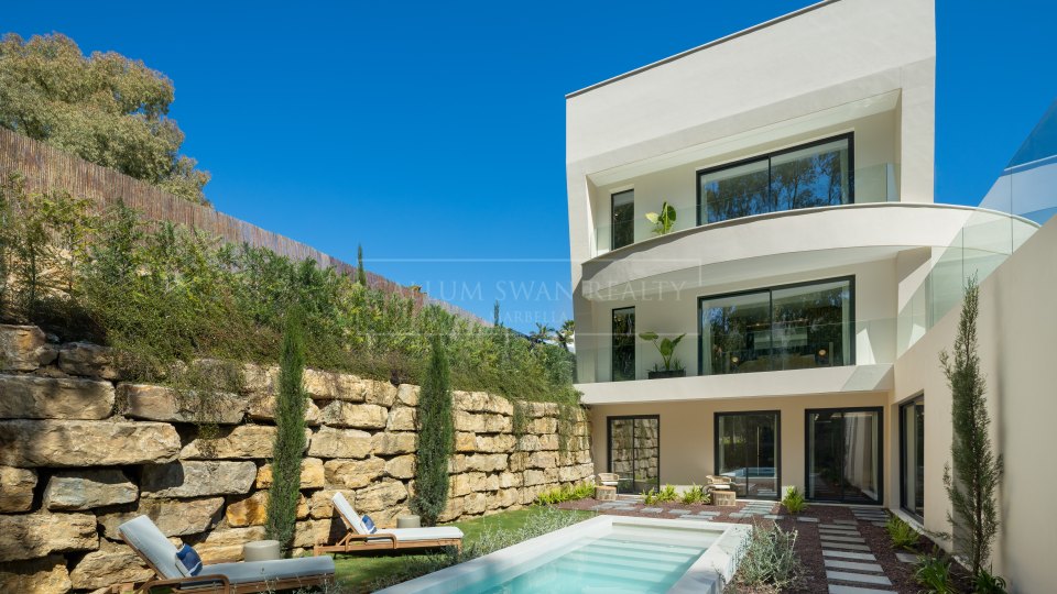 Nueva Andalucia, Villa neuve de cinq chambres à La Cerquilla, Nueva Andalucía, proche des terrains de golf et de Puerto Banús