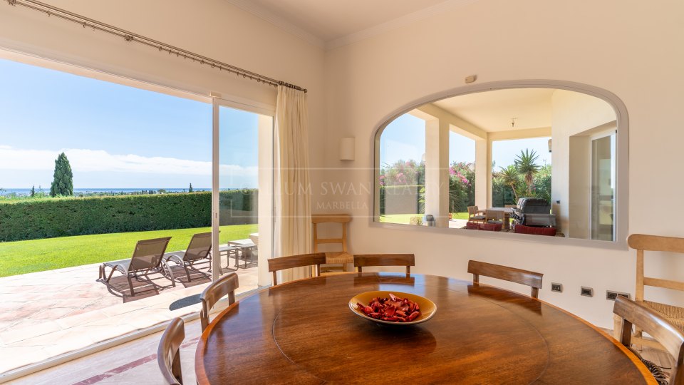 Benahavis, Five-Bedroom Family Villa with Sea Views for Sale in El Capitán, Benahavís