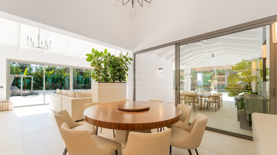 Nueva Andalucia, Maison contemporaine de cinq chambres à vendre à La Cerquilla, Nueva Andalucía