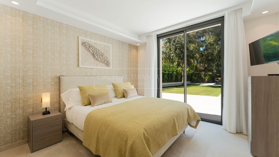 Nueva Andalucia, Maison contemporaine de cinq chambres à vendre à La Cerquilla, Nueva Andalucía