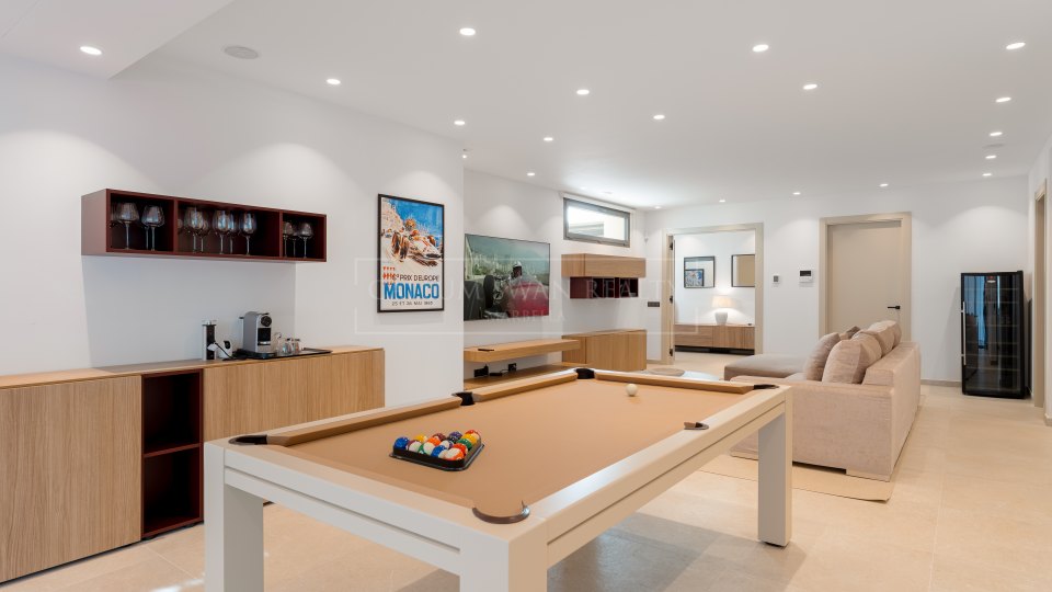 Nueva Andalucia, Maison contemporaine de cinq chambres à vendre à La Cerquilla, Nueva Andalucía