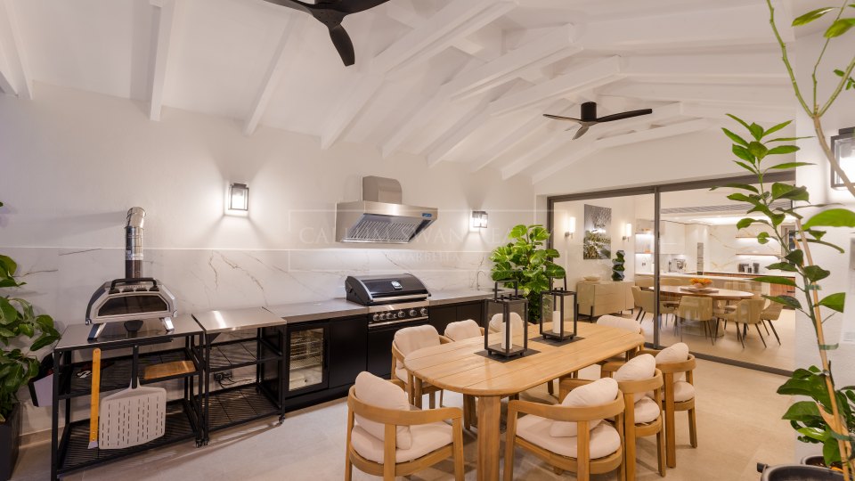 Nueva Andalucia, Maison contemporaine de cinq chambres à vendre à La Cerquilla, Nueva Andalucía
